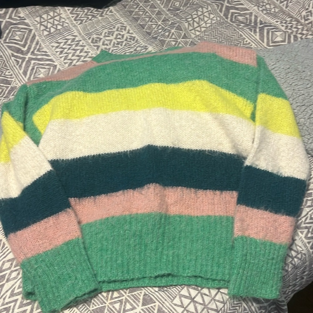 Medium sweater